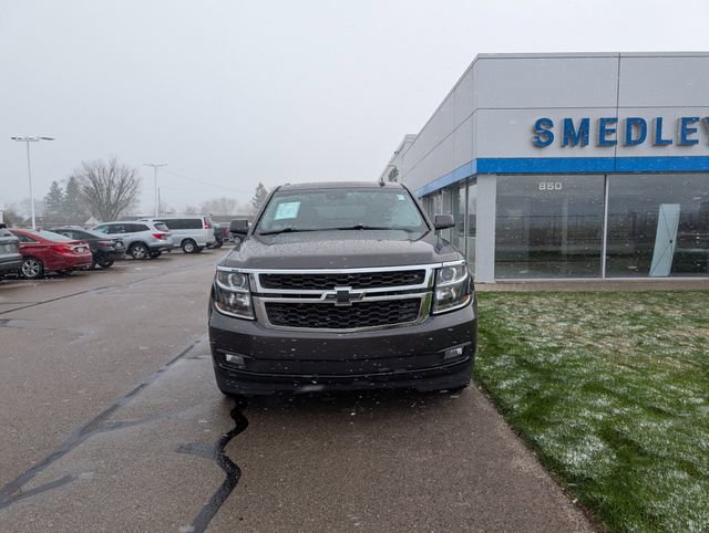 Used 2016 Chevrolet Suburban LT w/ Luxury Package image 2