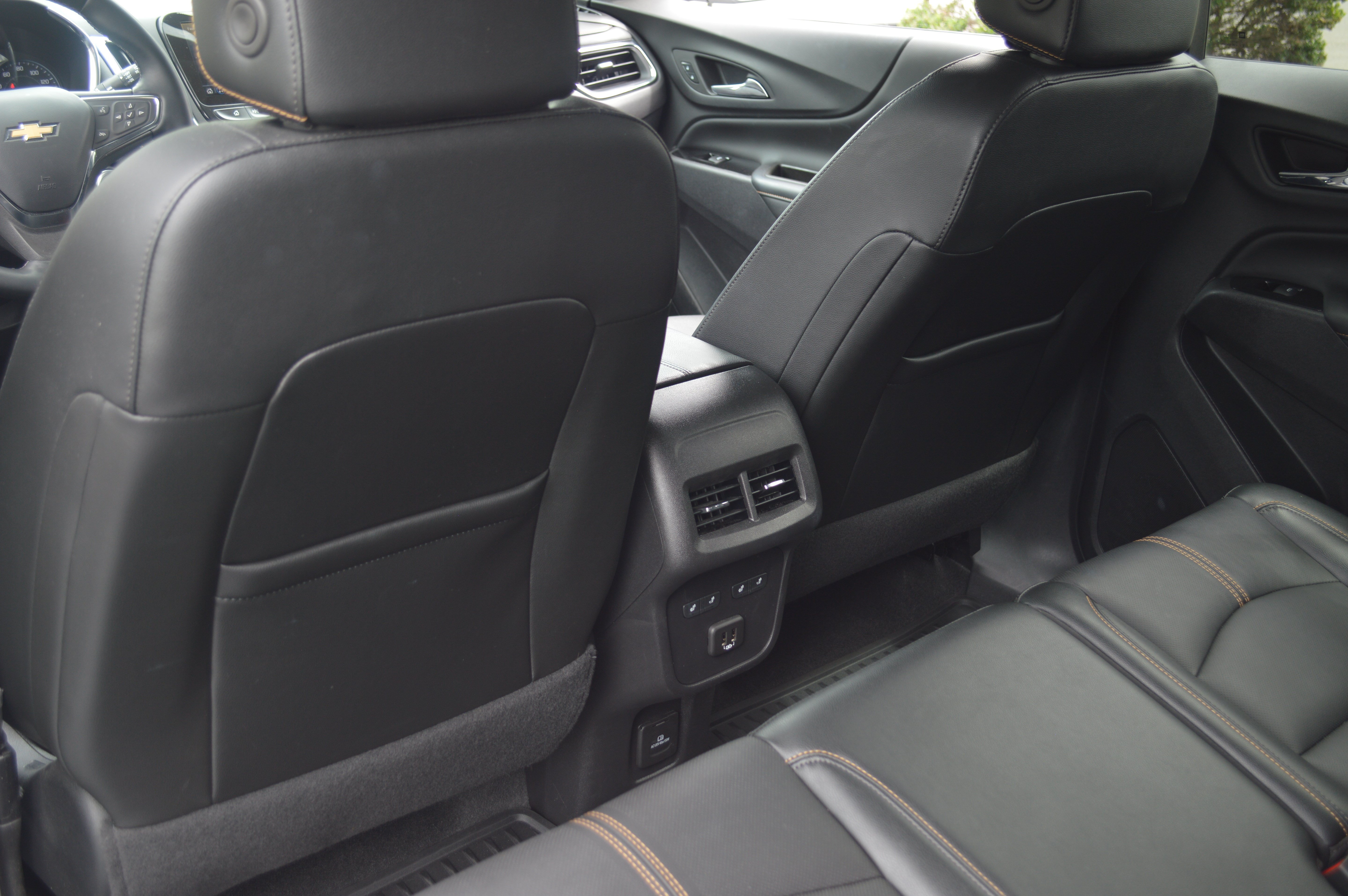 Used 2024 Chevrolet Equinox Premier AWD/4WD image 31