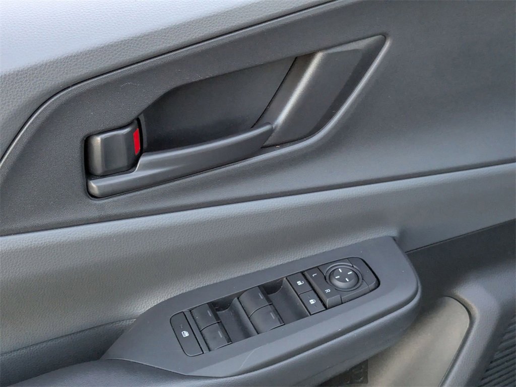 Used 2025 Toyota Prius LE image 16