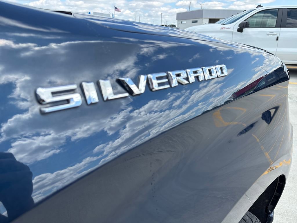 Used 2020 Chevrolet Silverado 1500 Custom w/ Custom Value Package AWD/4WD image 42