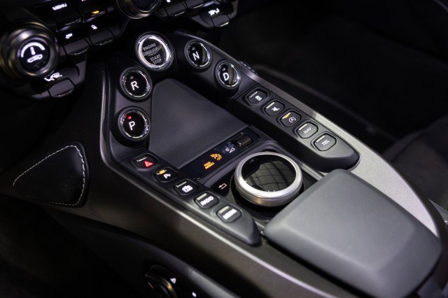 Used 2023 Aston Martin V8 Vantage Coupe image 50