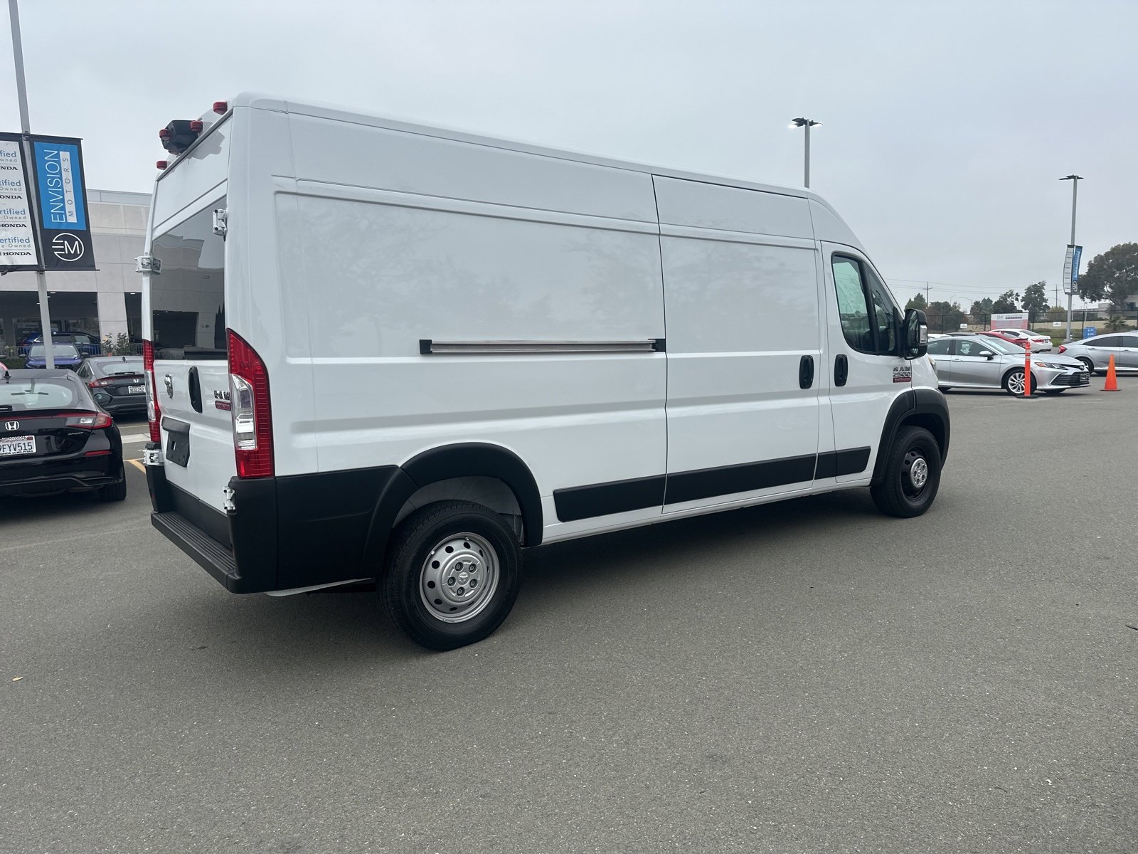 Used 2022 RAM ProMaster 2500 image 3