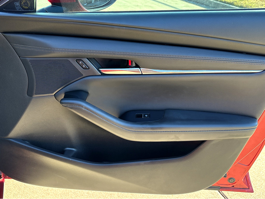 Used 2019 MAZDA MAZDA3 Sedan w/ Select Package image 11