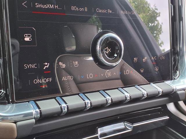 New 2026 GMC Yukon Denali Ultimate AWD/4WD image 8