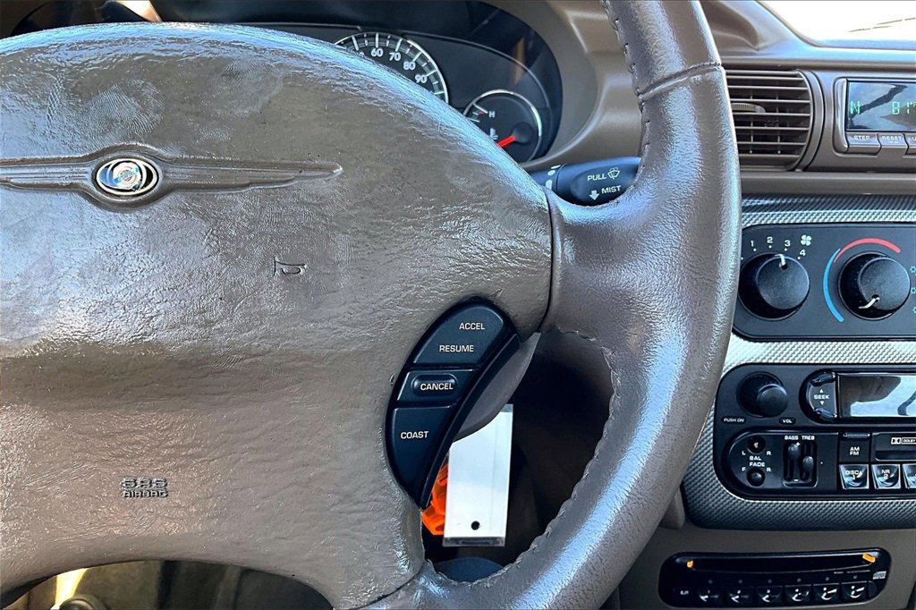 Used 2004 Chrysler Sebring LXi image 6