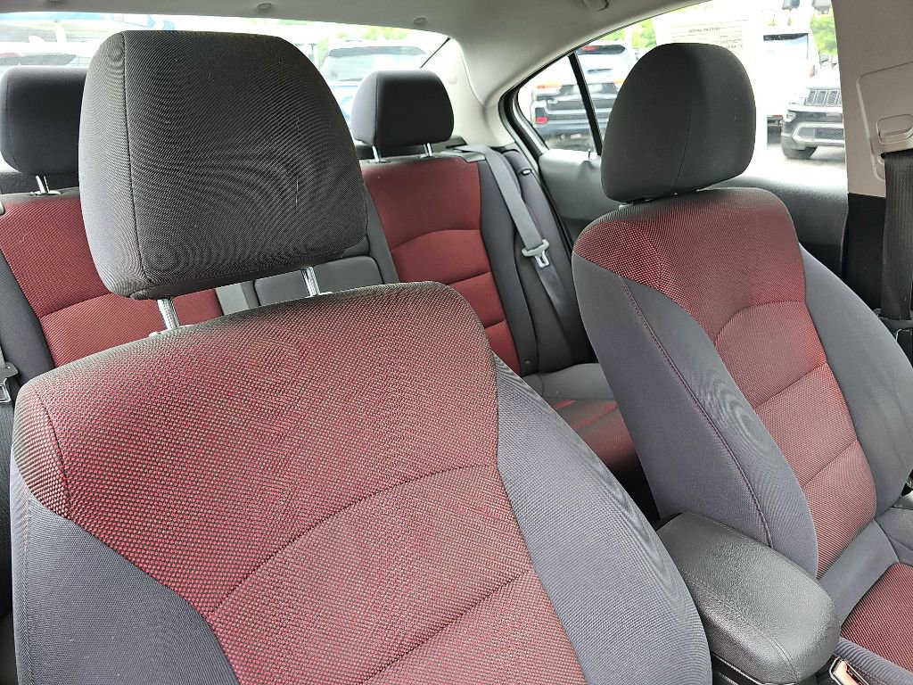 Used 2013 Chevrolet Cruze LT w/ RS Package image 50