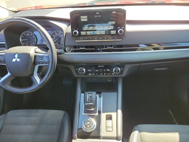 Used 2022 Mitsubishi Outlander SE image 5