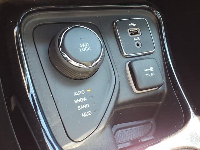 Used 2018 Jeep Compass Limited w/ Navigation Group AWD/4WD image 27