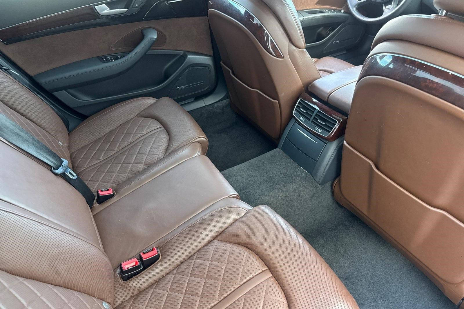 Used 2014 Audi A8 L 3.0T w/ Luxury Package image 31