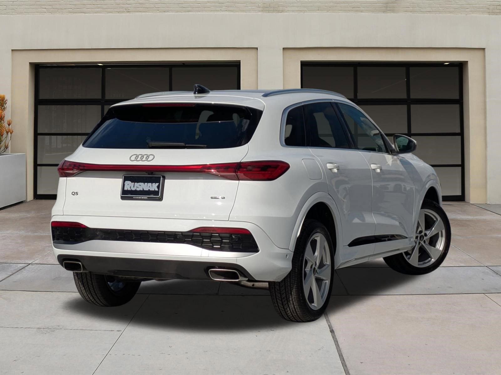 Used 2025 Audi Q5 Premium Plus w/ Premium Plus image 4