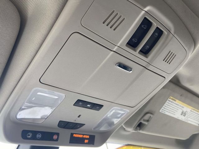 Used 2020 Buick Envision Essence image 31