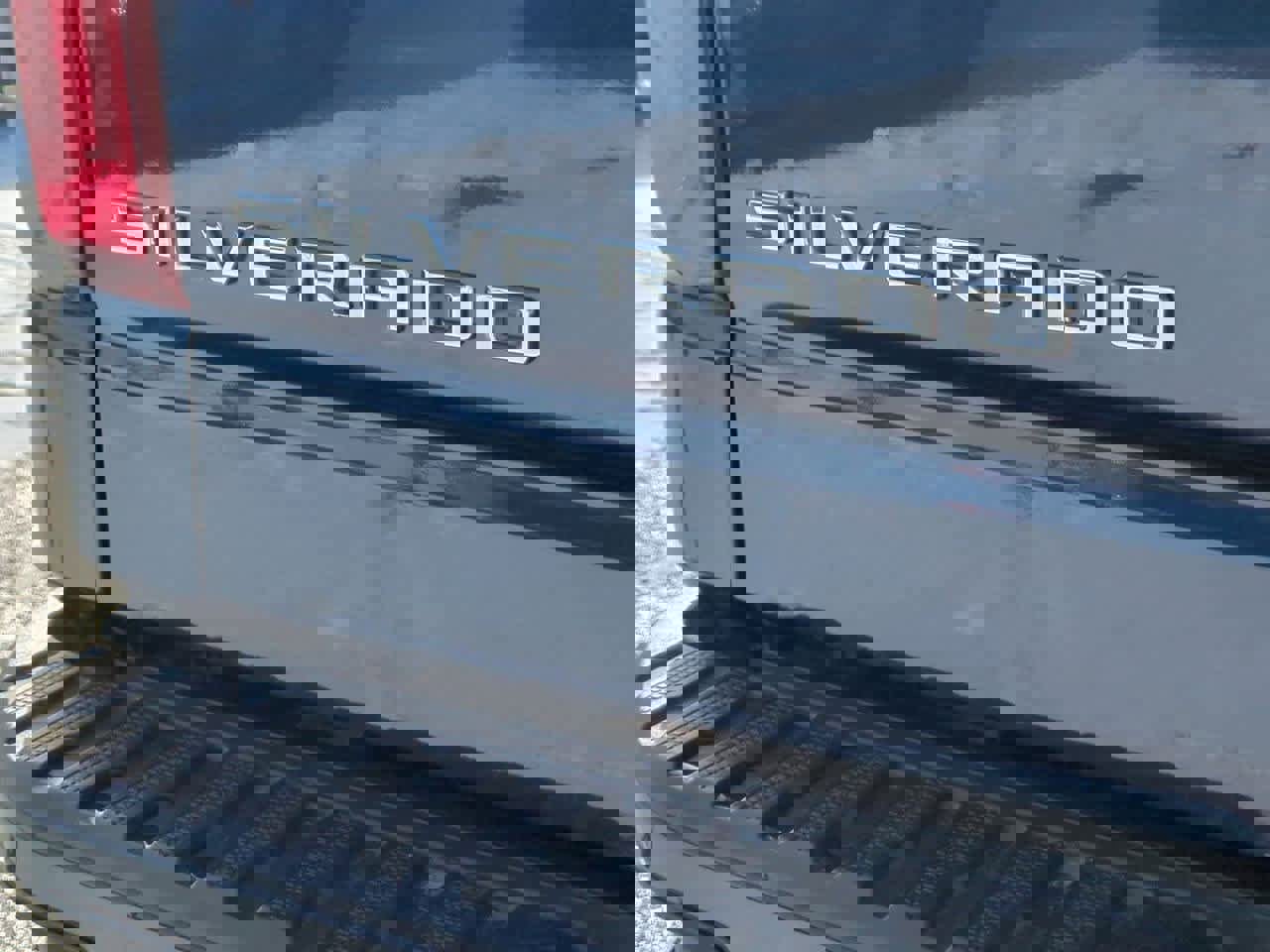 Used 2021 Chevrolet Silverado 1500 LT Trail Boss w/ Convenience Package II image 12