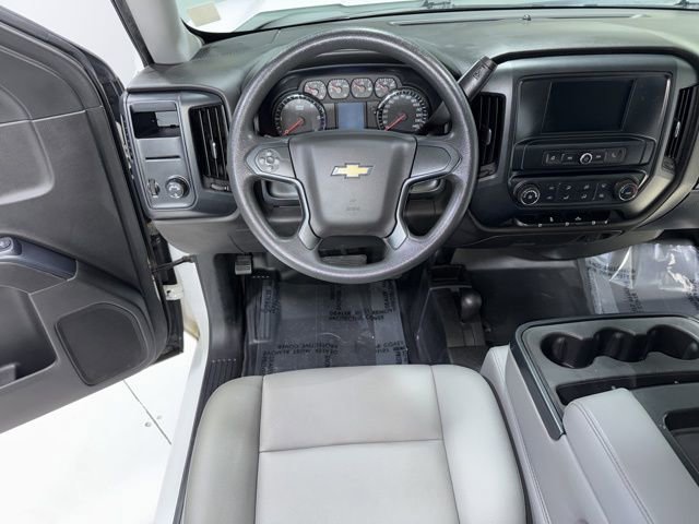 Used 2018 Chevrolet Silverado 1500 W/T AWD/4WD image 14