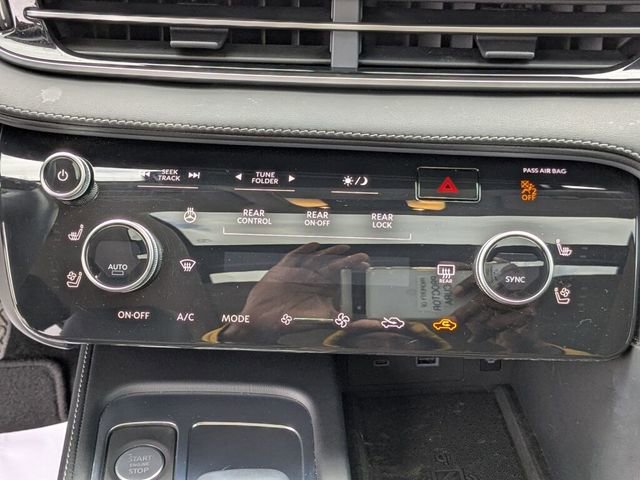 Used 2023 INFINITI QX60 Luxe w/ Cargo Package image 16