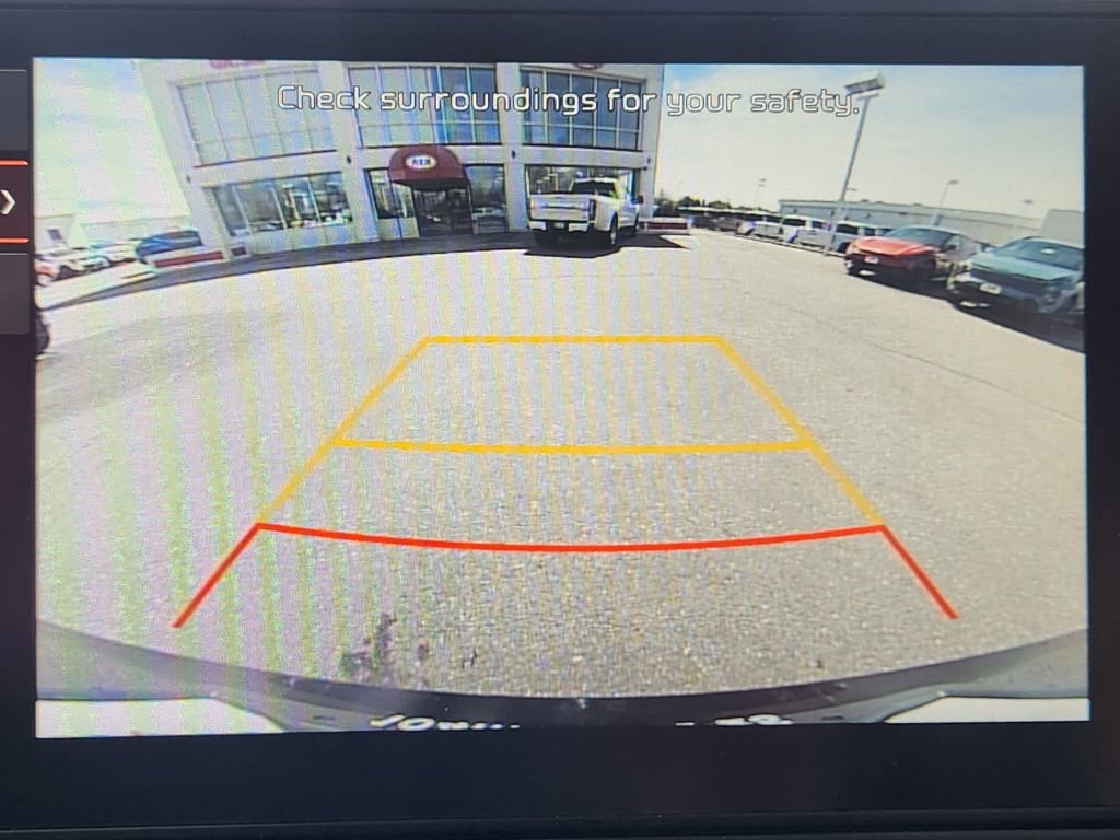 Certified 2024 Kia Carnival LX image 26