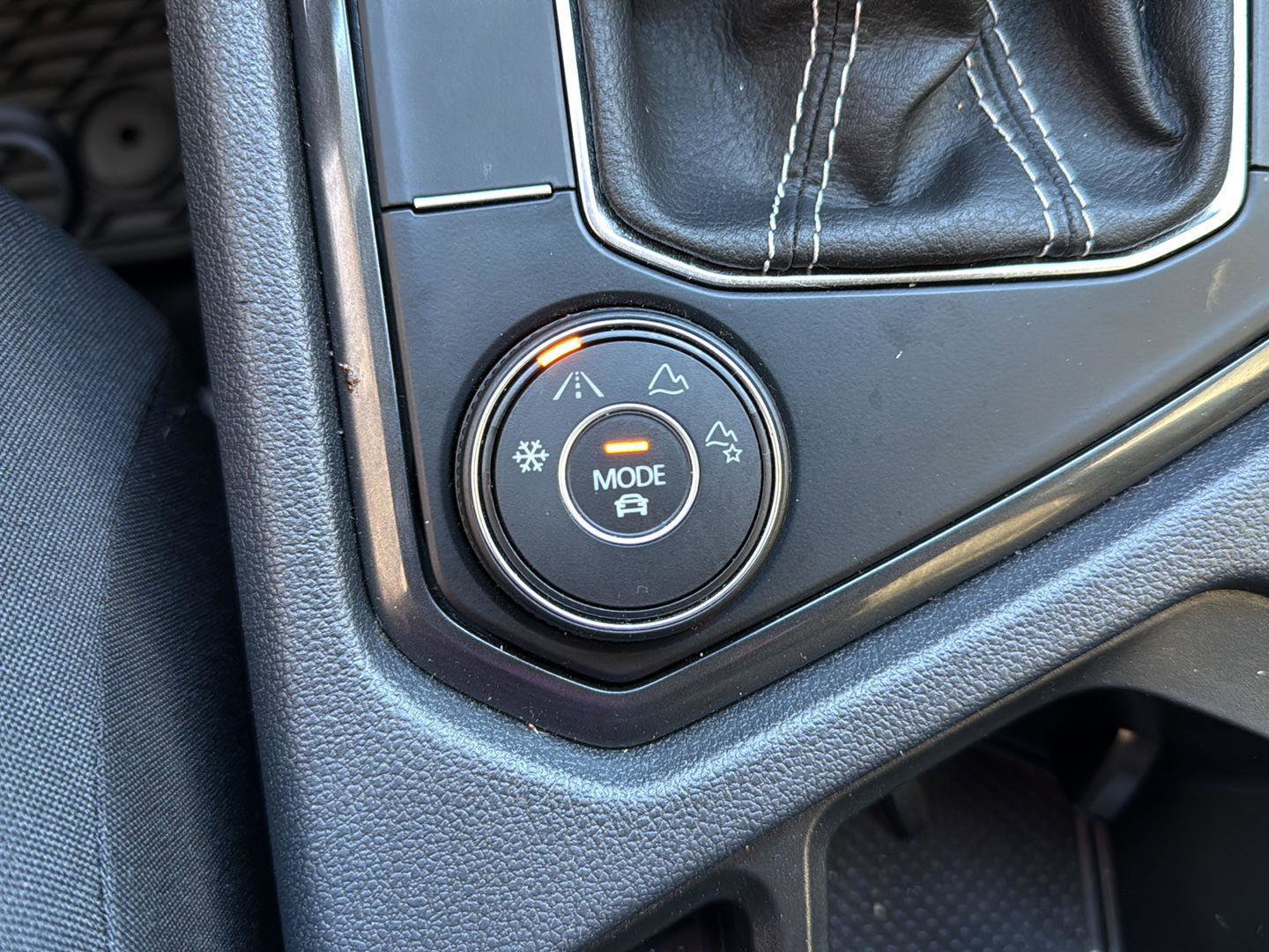 Used 2022 Volkswagen Tiguan S AWD/4WD image 30