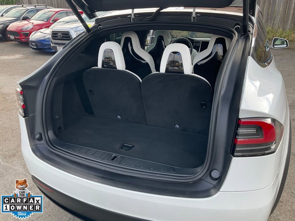 Used 2017 Tesla Model X 90D image 9