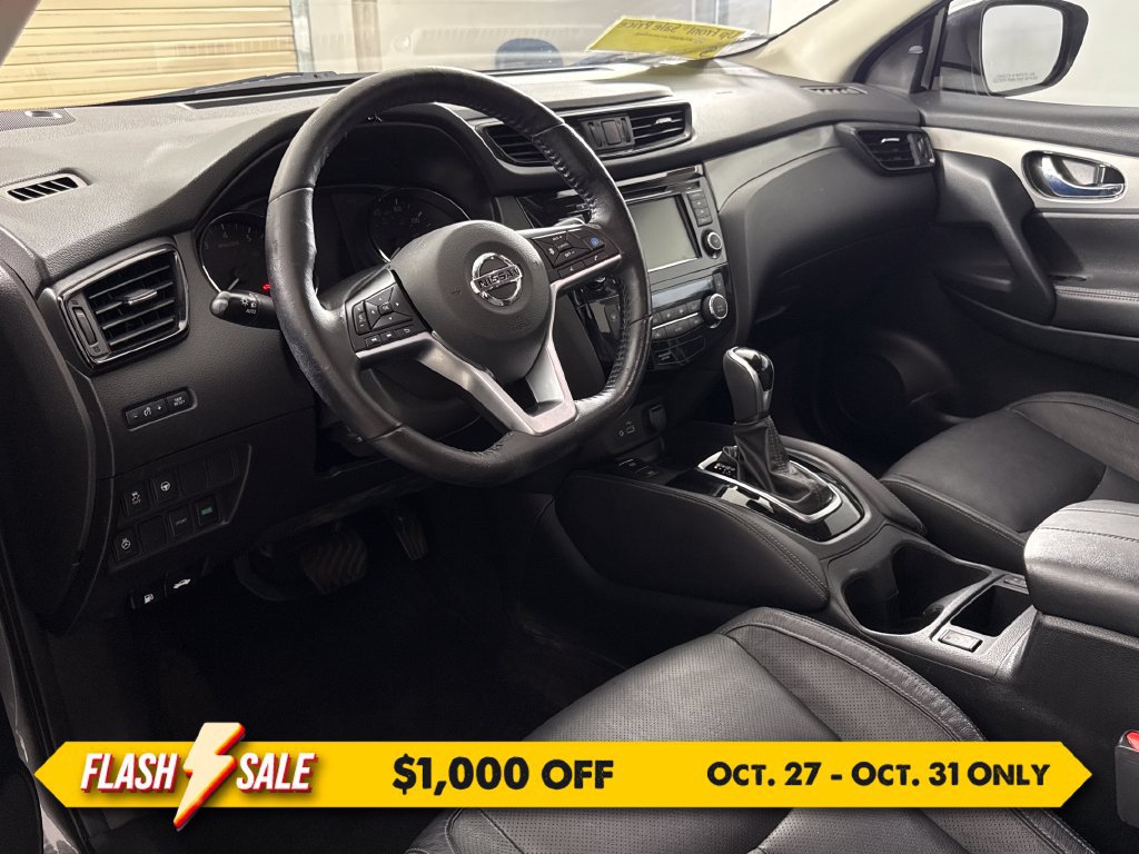 Used 2020 Nissan Rogue Sport SL FWD image 13