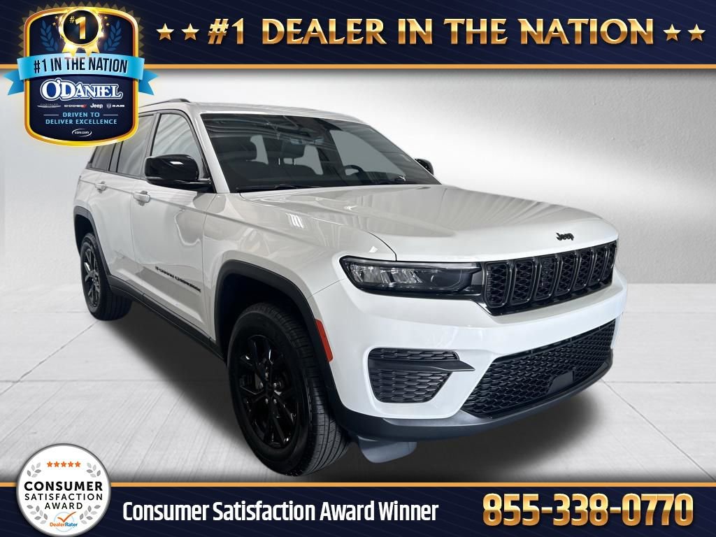 Used 2025 Jeep Grand Cherokee Altitude RWD 360° Tour