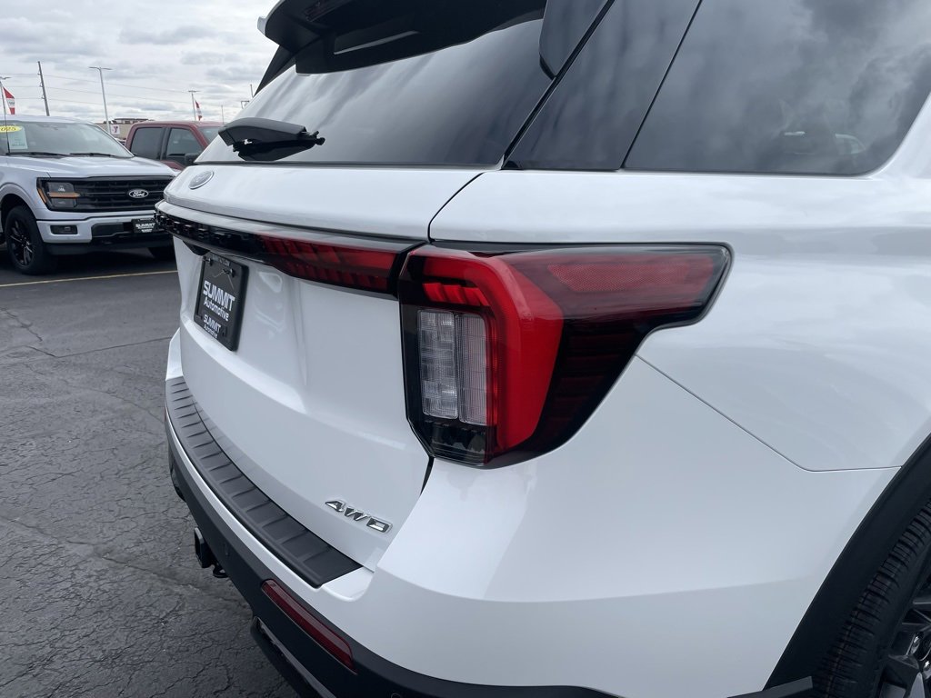 New 2026 Ford Explorer ST-Line w/ ST-Line Street Pack image 40