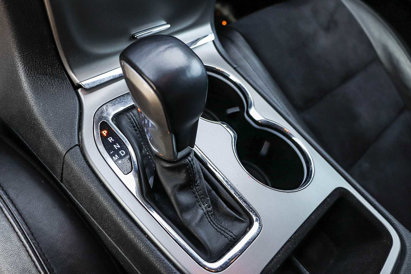 Used 2022 Jeep Grand Cherokee Laredo X image 20