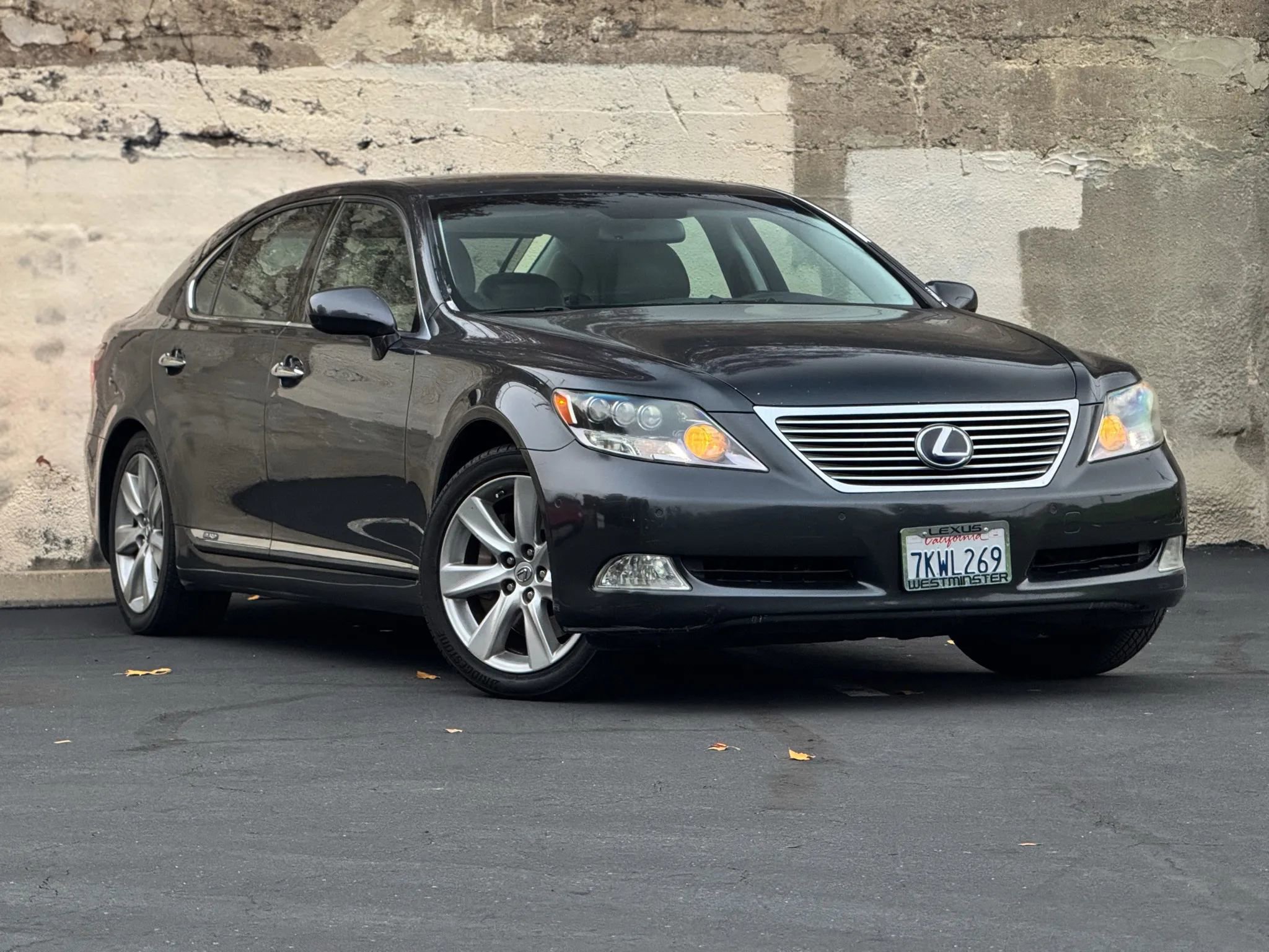 Used 2008 Lexus LS 600h L image 1