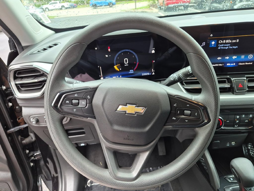 Used 2025 Chevrolet TrailBlazer LT AWD/4WD image 13