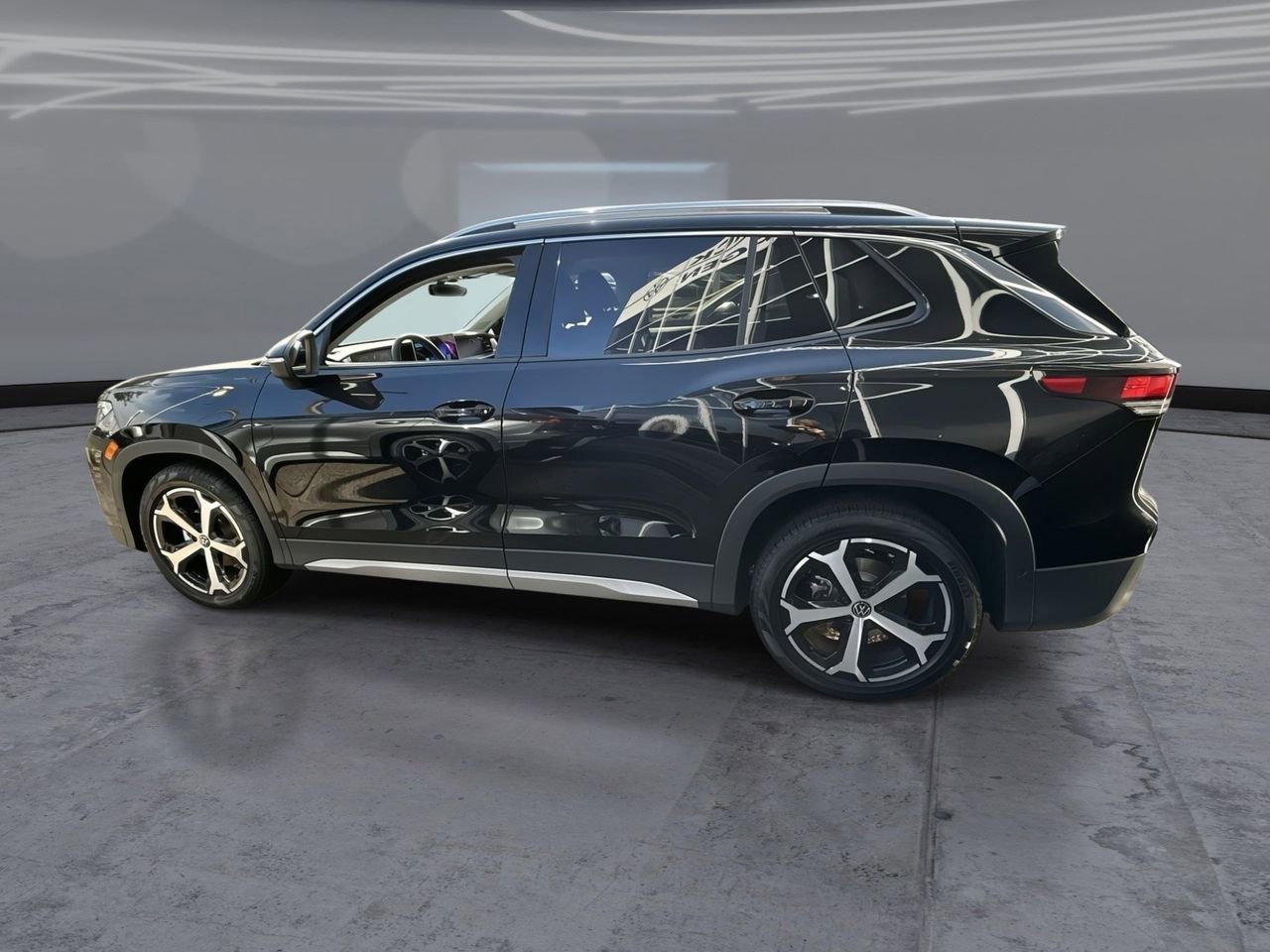 New 2026 Volkswagen Tiguan SE image 4