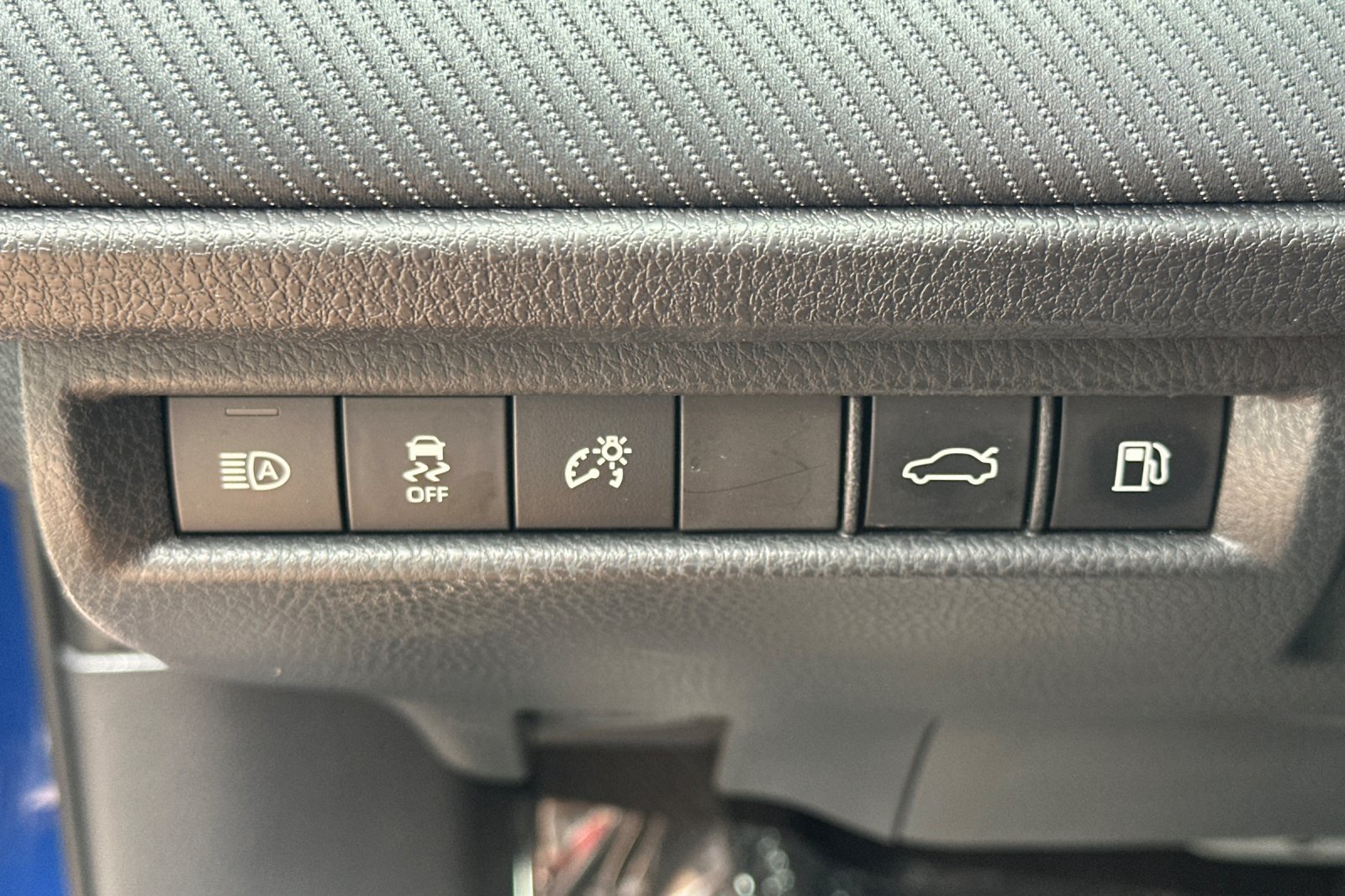 Certified 2025 Toyota Camry SE FWD image 31
