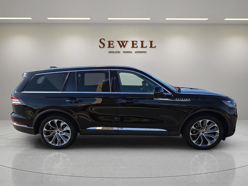 New 2026 Lincoln Aviator Reserve RWD image 5