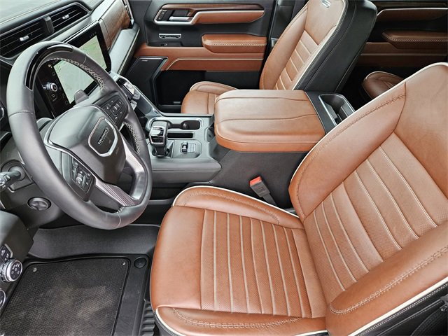 Used 2025 GMC Sierra 1500 Denali Ultimate image 13