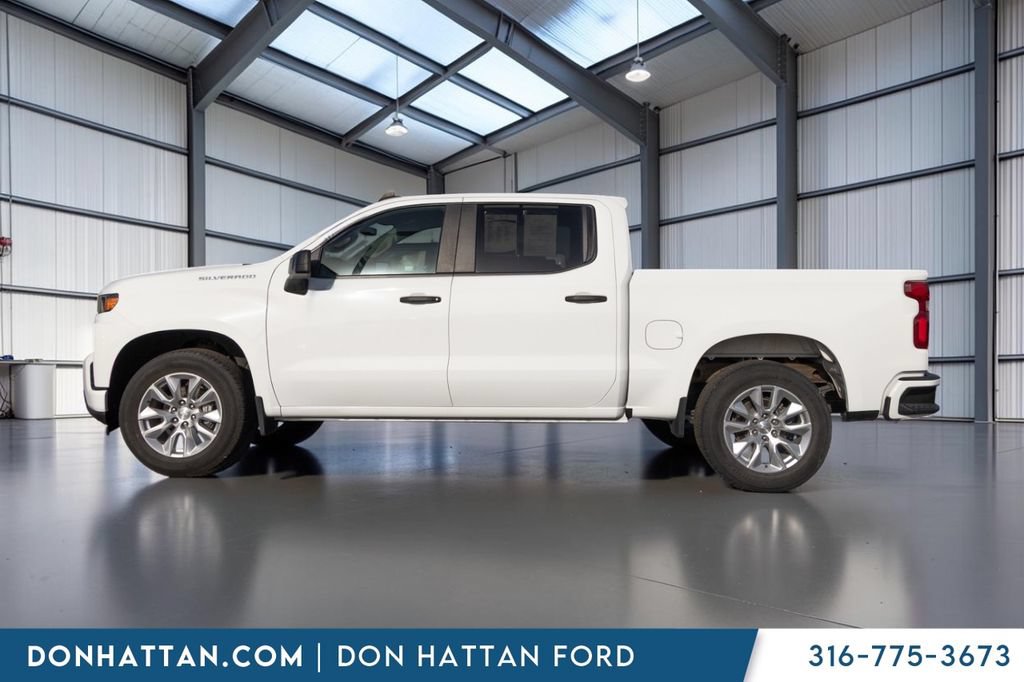 Used 2022 Chevrolet Silverado 1500 Custom RWD image 3