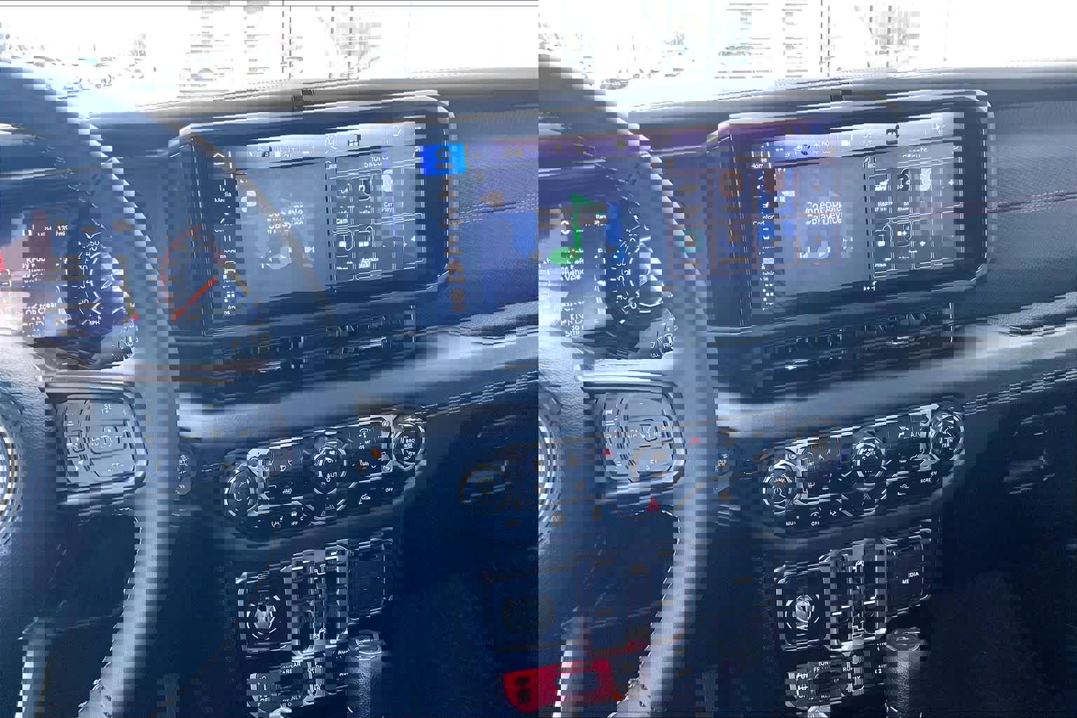 Used 2025 Jeep Gladiator Rubicon w/ Convenience Group image 7