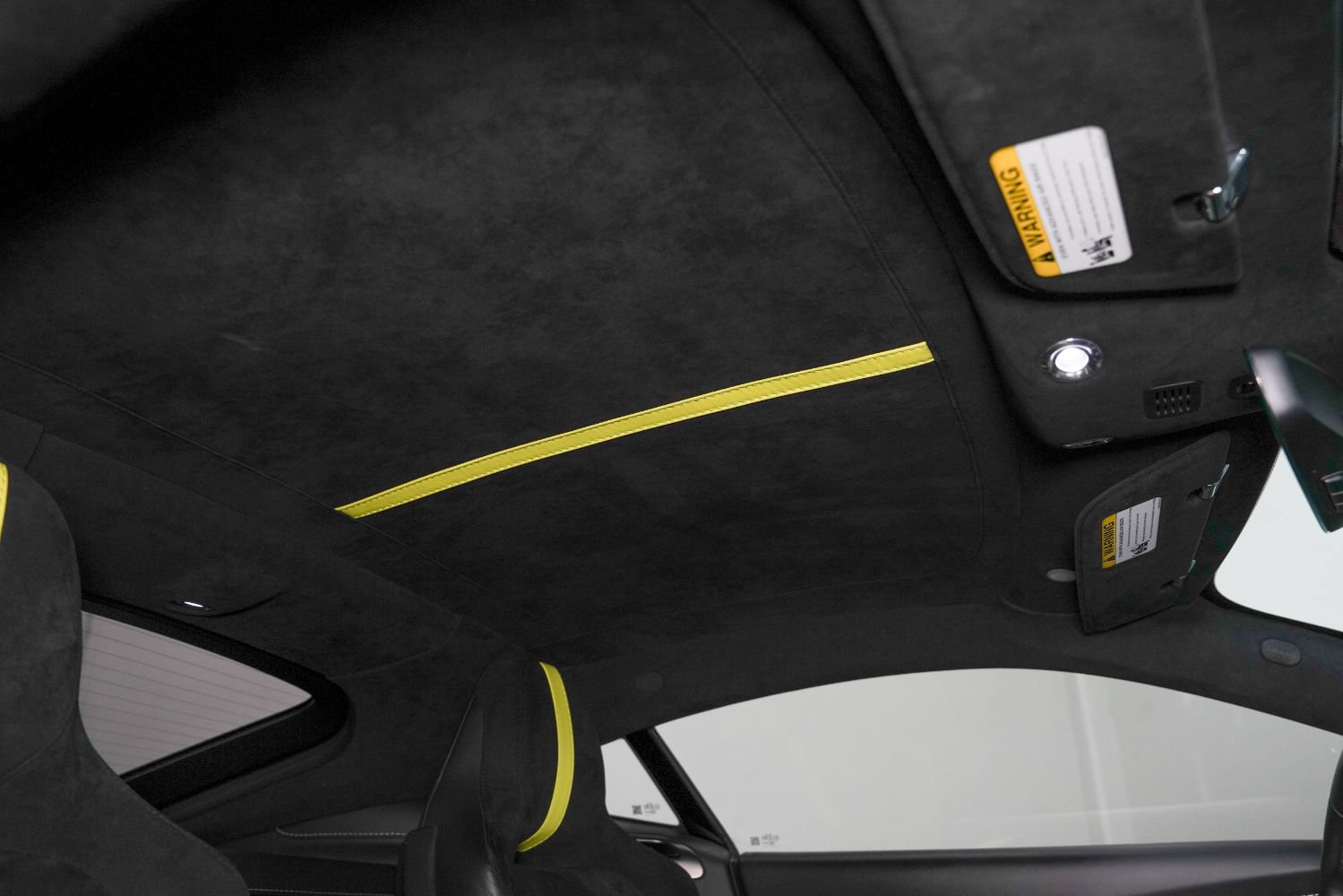 Used 2020 Aston Martin V8 Vantage AMR RWD image 34