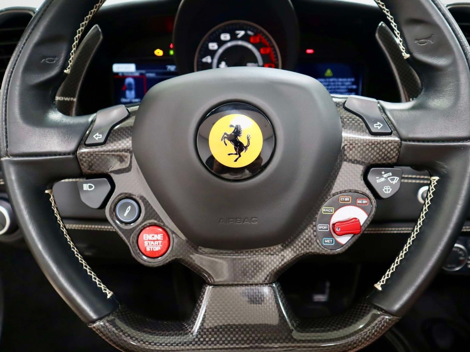 Used 2018 Ferrari 488 Spider RWD image 27