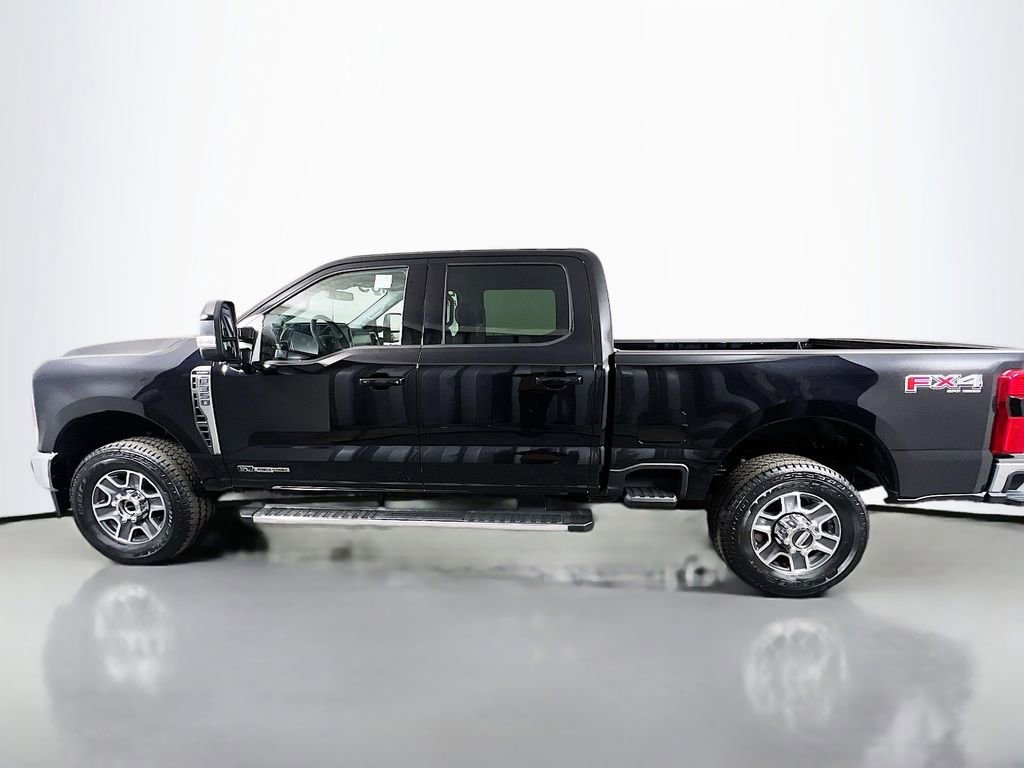 New 2025 Ford F350 Lariat w/ FX4 Off-Road Package image 6