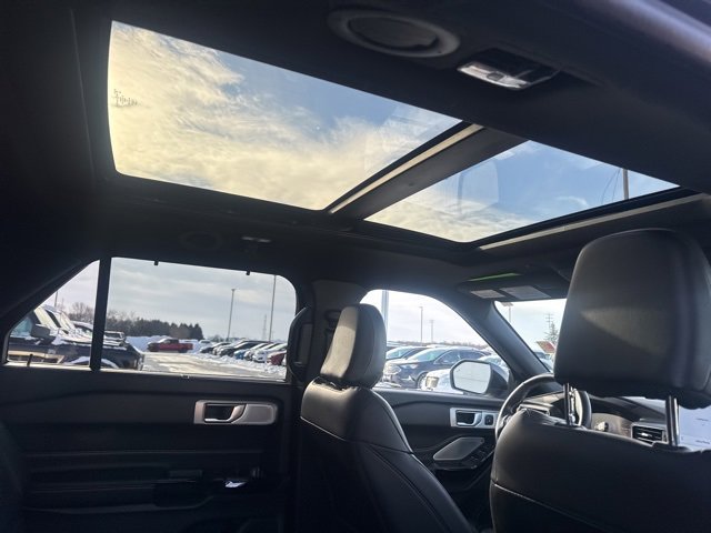 Used 2023 Ford Explorer ST w/ Equipment Group 401A image 19