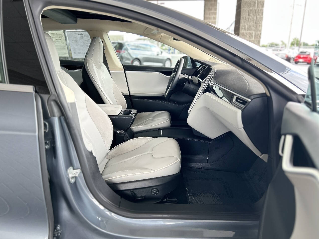 Used 2014 Tesla Model S 85 RWD image 54