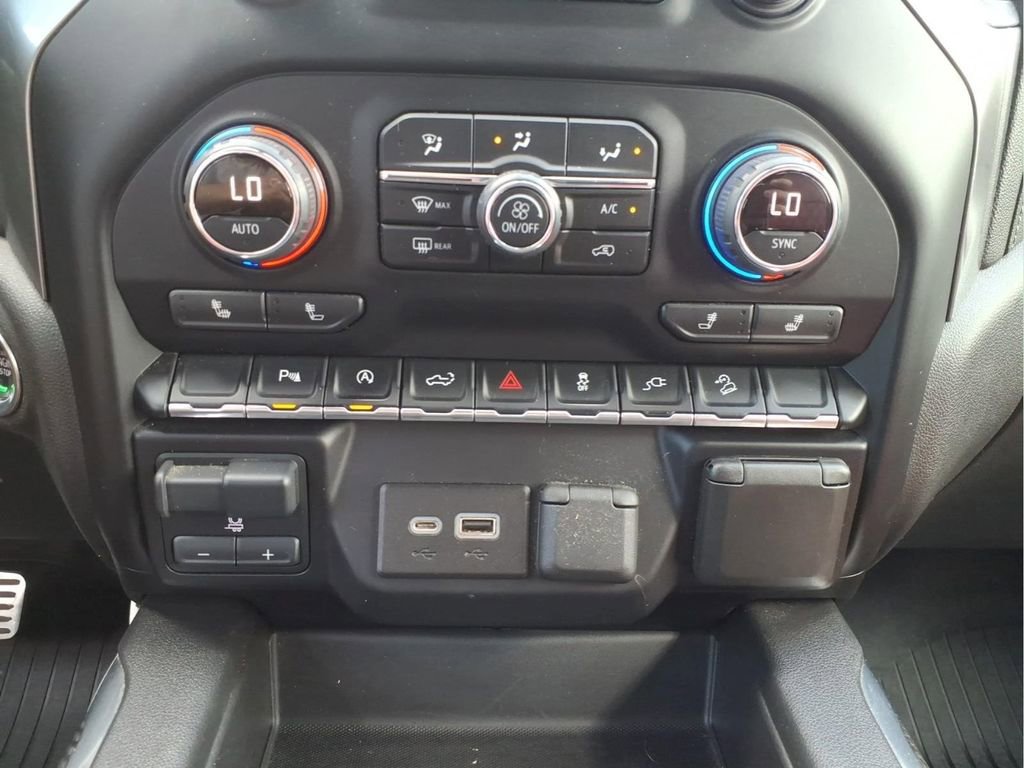 Used 2020 Chevrolet Silverado 1500 RST AWD/4WD image 14