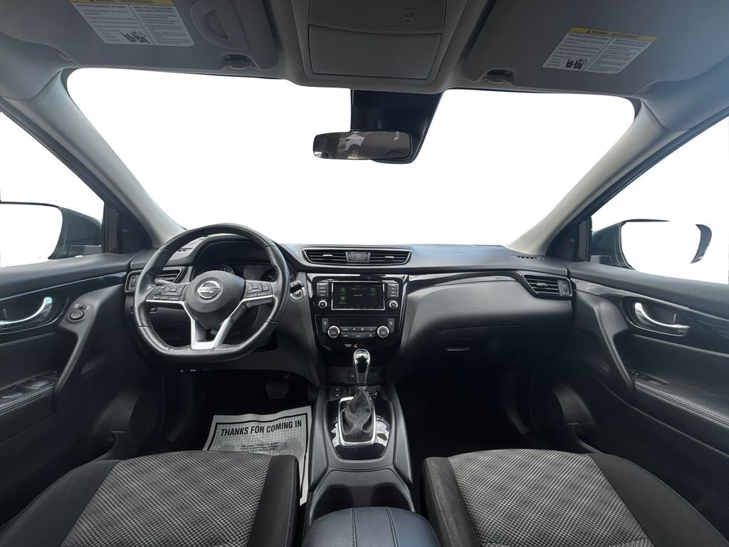 Used 2019 Nissan Rogue Sport SV w/ Technology Package AWD/4WD image 17