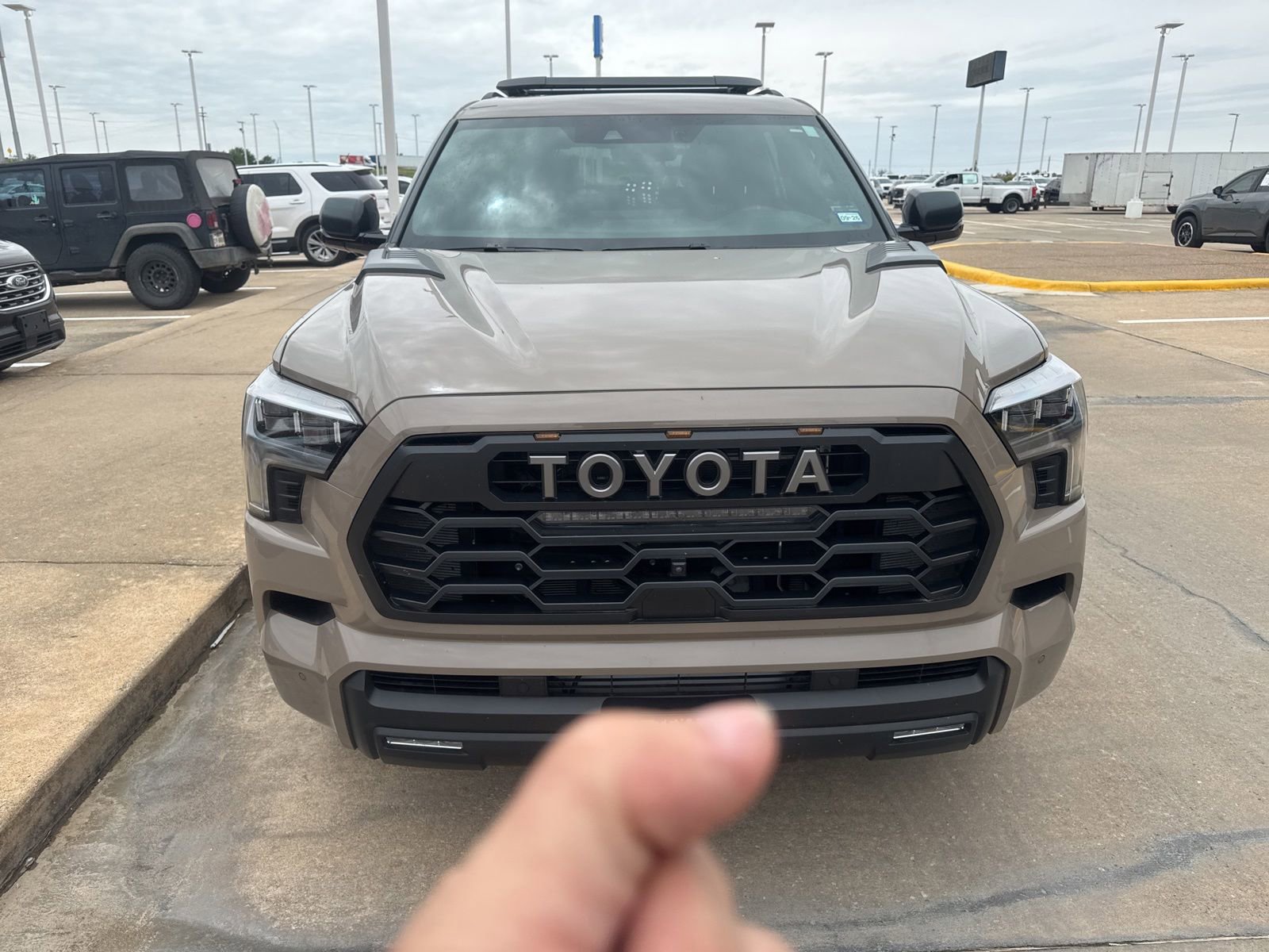 Used 2025 Toyota Sequoia TRD Pro AWD/4WD image 8