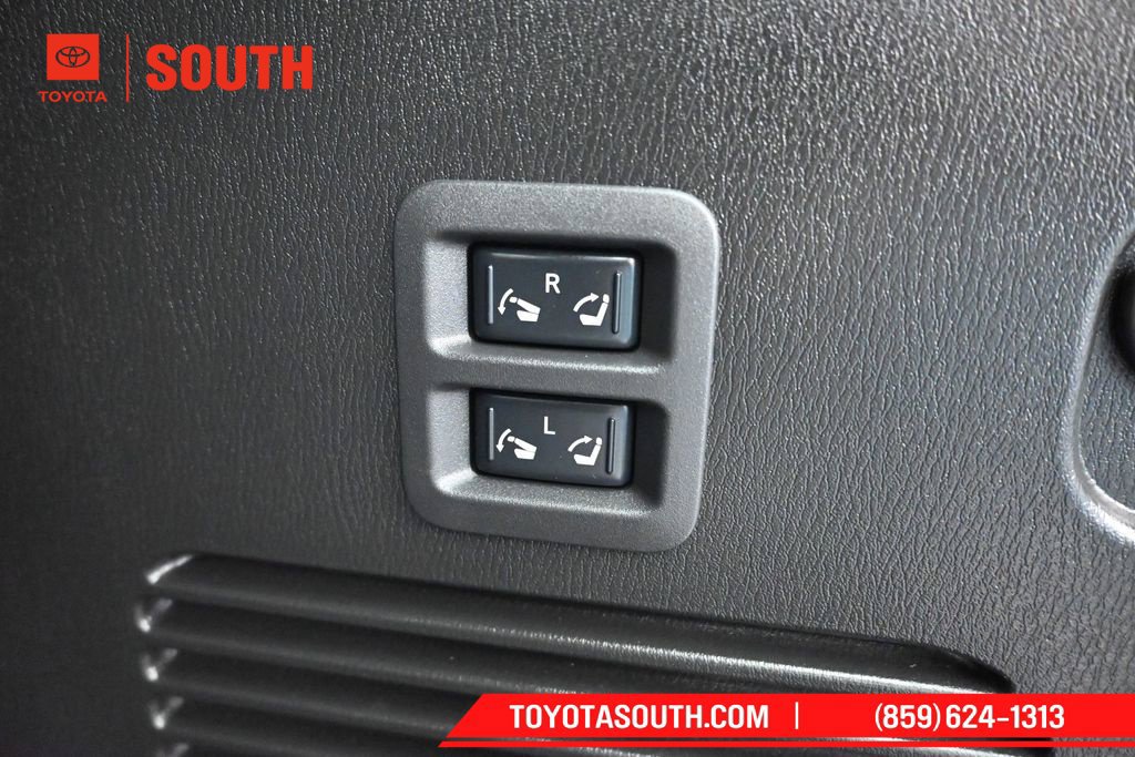 Used 2024 INFINITI QX80 Sensory AWD/4WD image 36