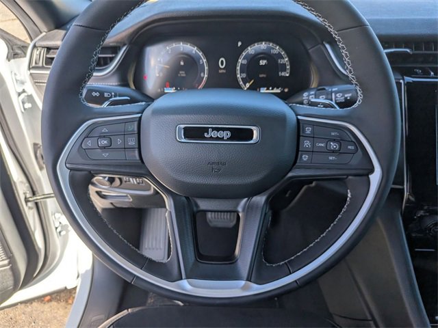 New 2025 Jeep Grand Cherokee Altitude image 19