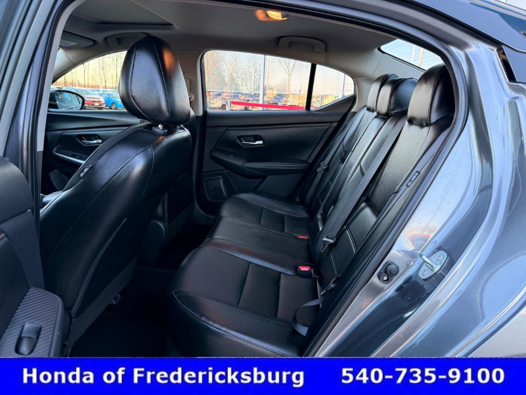 Used 2023 Nissan Sentra SR w/ SR Premium Package image 21