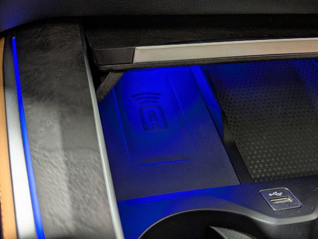 Certified 2024 BMW X5 xDrive40i w/ Premium Package image 38