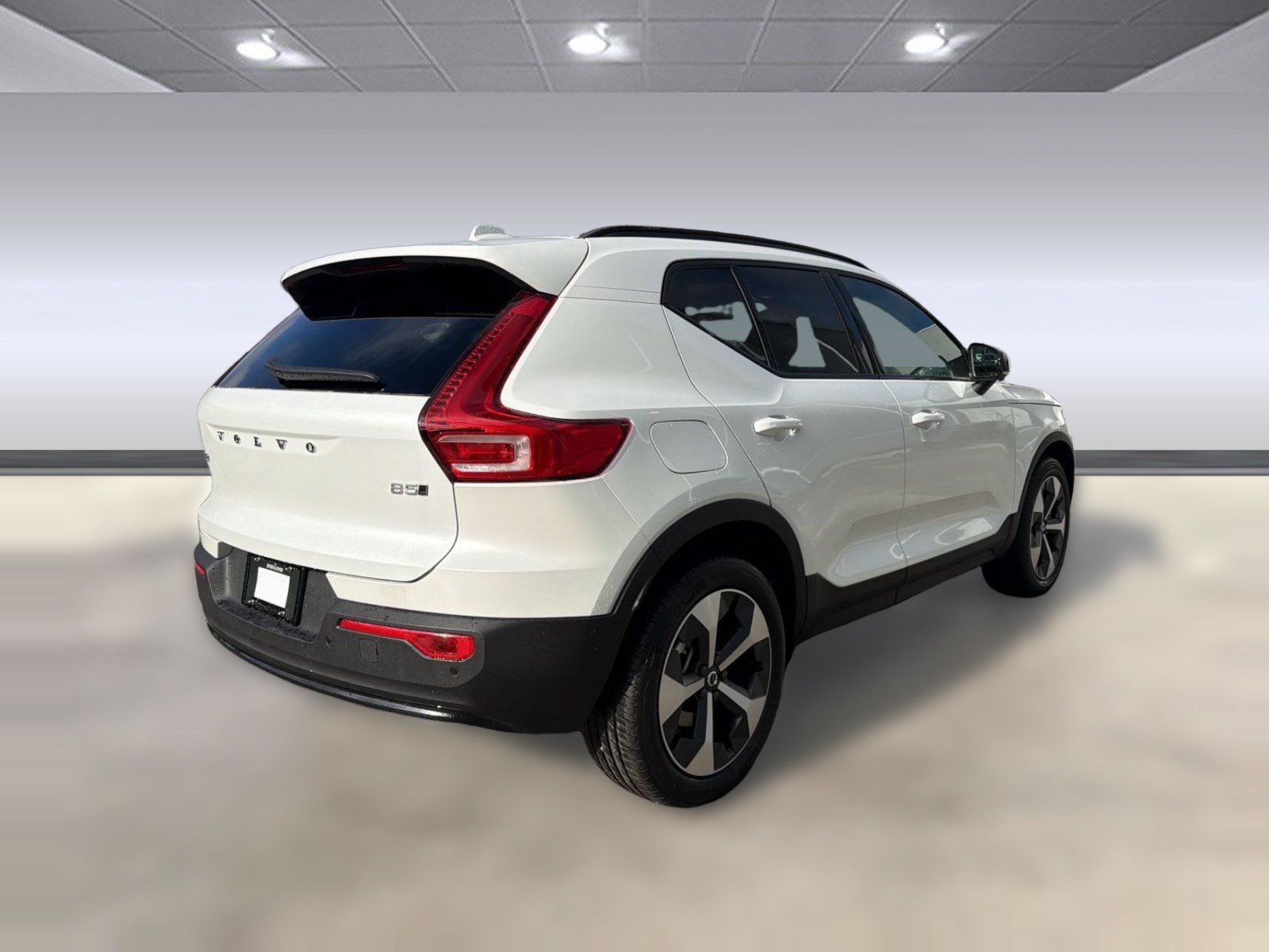 New 2026 Volvo XC40 B5 Plus w/ Climate Package AWD/4WD image 9