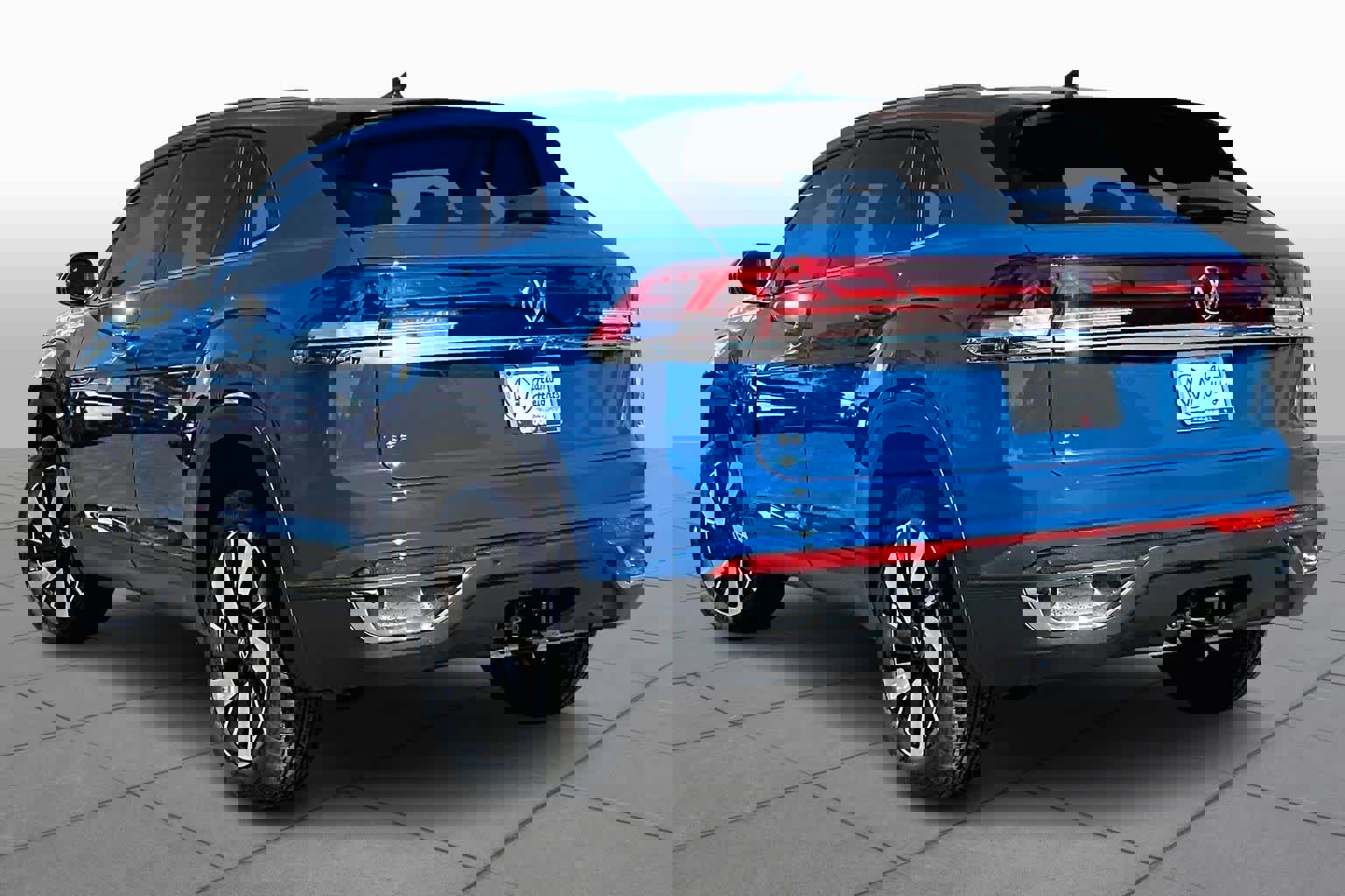 New 2026 Volkswagen Atlas Cross Sport SE image 12