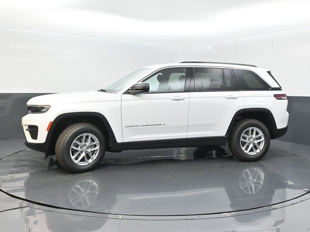 New 2025 Jeep Grand Cherokee Laredo X w/ Luxury Tech Group I image 4