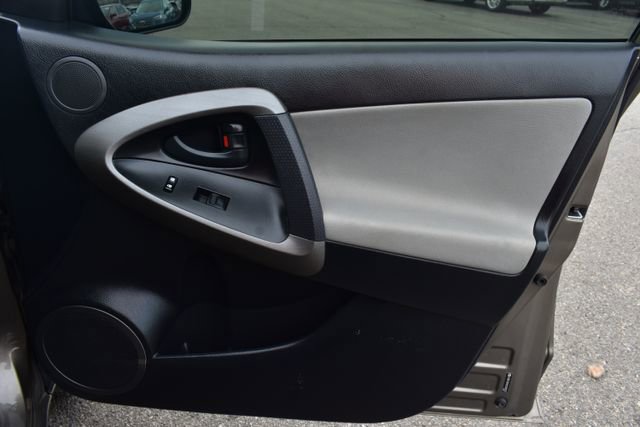 Used 2012 Toyota RAV4 FWD w/ Value Pkg image 34