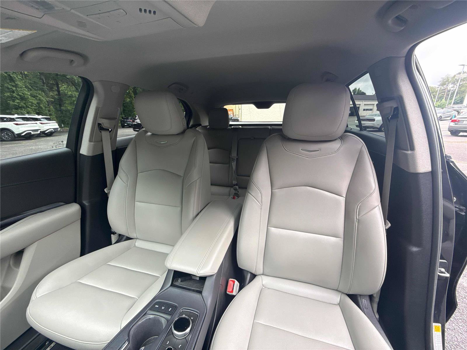 Used 2023 Cadillac XT4 Luxury FWD image 25